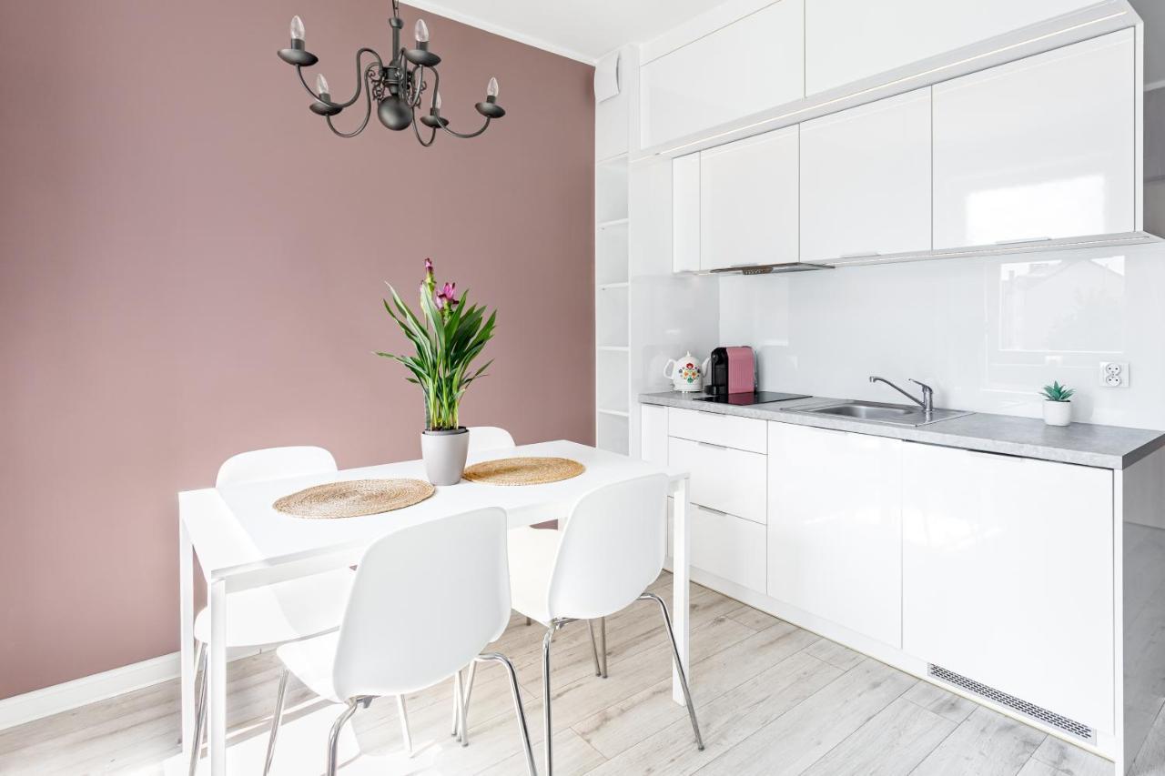 Apartament "Anna" - Kwartal Rozy Wiatrow, 15 Min Spacerem Od Plazy Swinoujscie Exterior photo