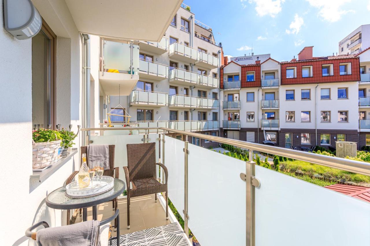 Apartament "Anna" - Kwartal Rozy Wiatrow, 15 Min Spacerem Od Plazy Swinoujscie Exterior photo